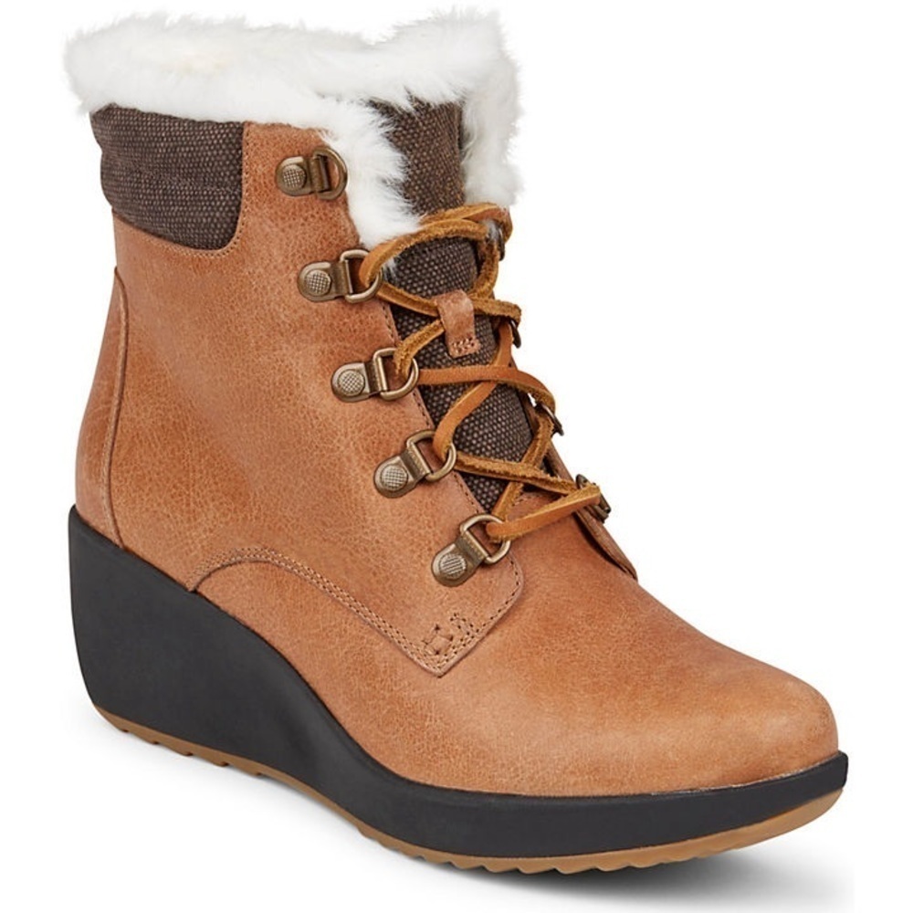 Sperry Tan and Brown Ankle Boots